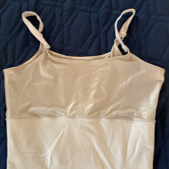 Maidenform Tan Shapewear Bodysuit with Seamless Design - Picture 3 of 6